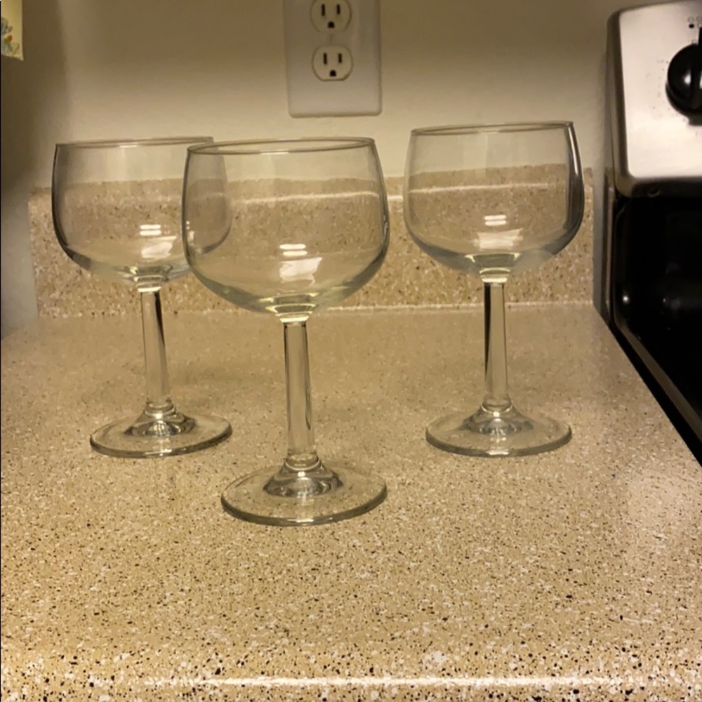 3 small wine classes